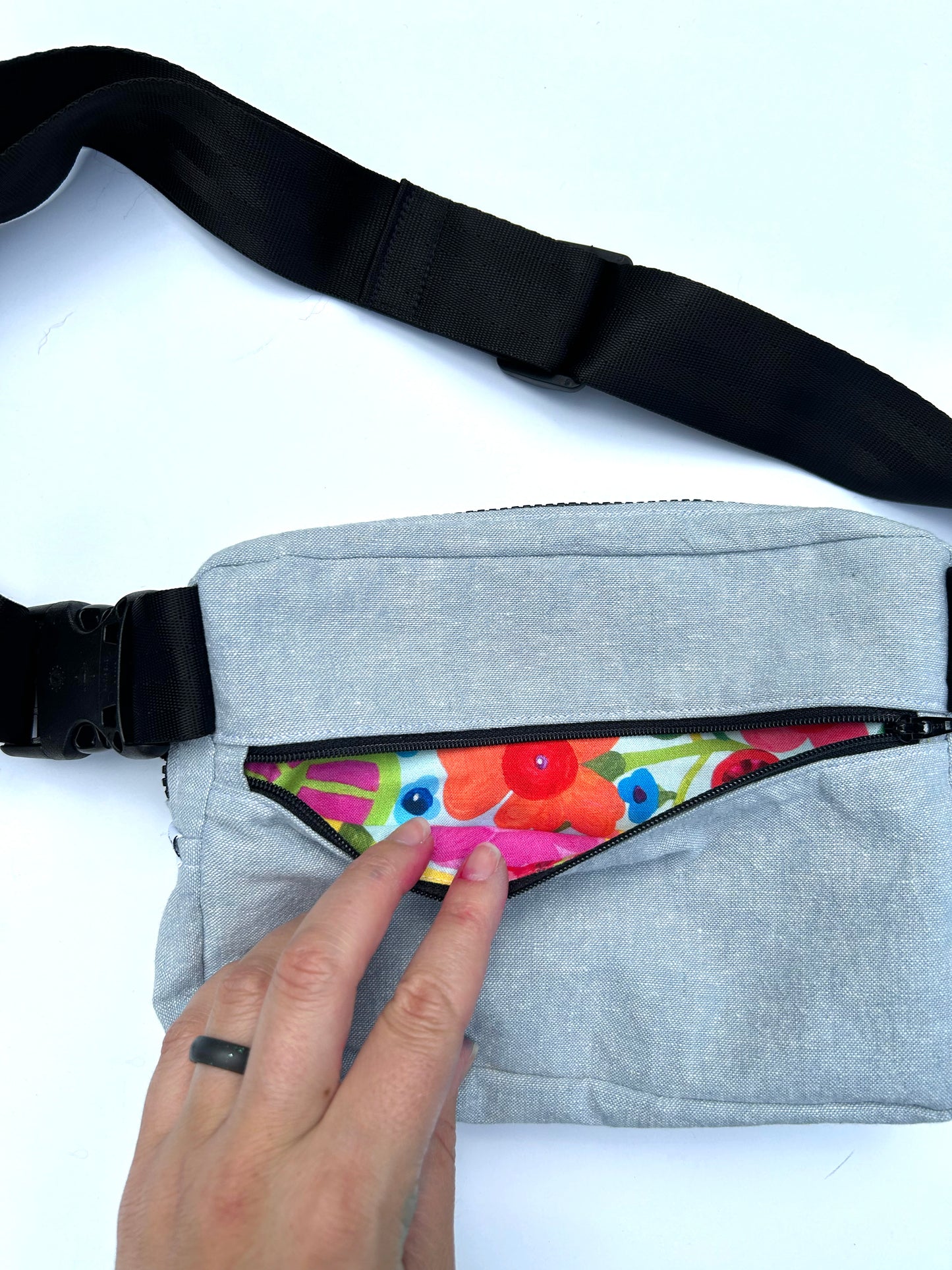 belt bag: cotton